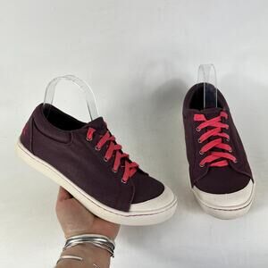 Mozo The Maven Sneaker Women's 8.5 Berry Purple Canvas Comfort Lace-Up Shoes